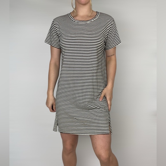 AMO Denim Twist Dress in Mini Stripe Crewneck Short‎ Sleeve Relaxed - Picture 1 of 6